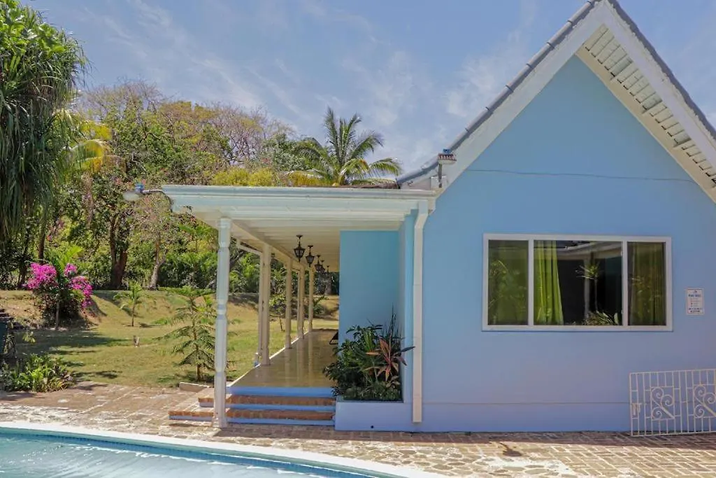 Seven Palms Villa Runaway Bay Homestay